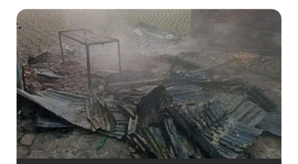 ঝালকাঠিতে দাঁড়িপাল্লার নির্বাচনি কার্যালয়ে আগুন